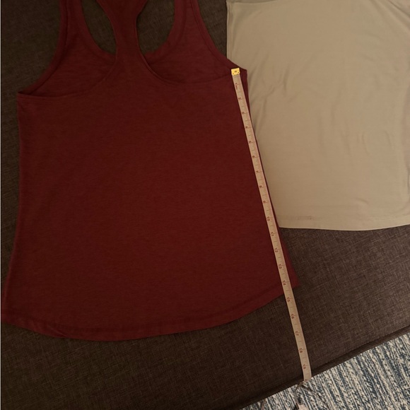 RESERVED FOR @kaseygrover for TRADING - VUORI Lux Performance Tank bundle - Picture 4 of 7